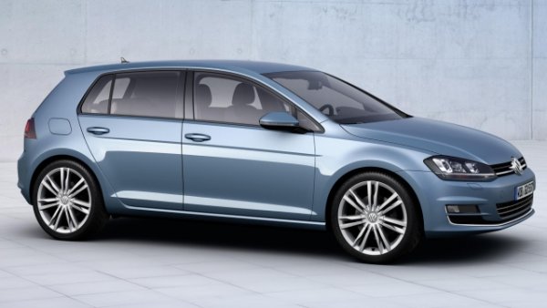 Volkswagen Golf е най-търсеният автомобил в портала AutoScout24 през първата половина на 2024 г. На сърцето на феновете е най-вече седмото поколение на средна възраст от 8,55 години, навъртяни киломтери - 117 734 км, при цена от 17 186 евро. 

По отношение на двигателя можете да избирате между тези, задвижвани с бензин (1.0 TSi BlueMotion със 115 к.с., 1.2 TSi с 85 или 105 к.с., 1.4 TSi със 122, 125 или 150 к.с., 2.0 Tsi GTi с 220 к.с., 2.0 TSi GTi Performance 230 к.с., 2.0 TSi GTi Performance с 245 к.с., 2.0 TSi GTi Clubsport с 290 к.с., 2.0 TSi GTi Clubsport S с 310 и 380 к.с., и GTi Clubsport S 2.0 TSi R с 300 к.с.), дизел (1.6 TDi със 110 к.с., 2.0 TDI със 150 к.с. и 2.0 TDi със 184 к.с.), бензин/метан (1.4 TGI със 110 к.с.), plug - in хибрид (GTE с 204 к.с.) и електрически (e-Golf със 136 к.с.).
